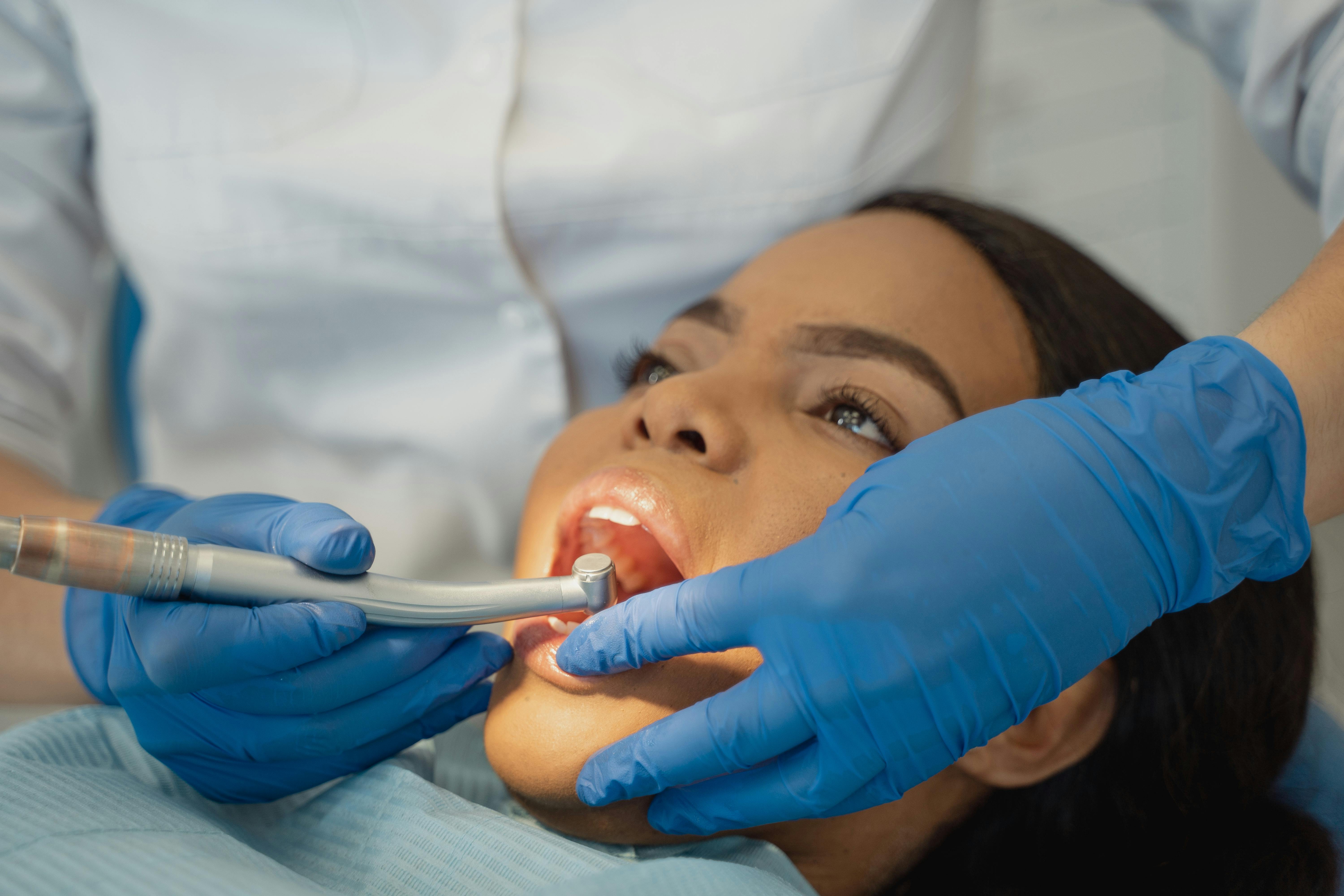 Dentist in Vashi